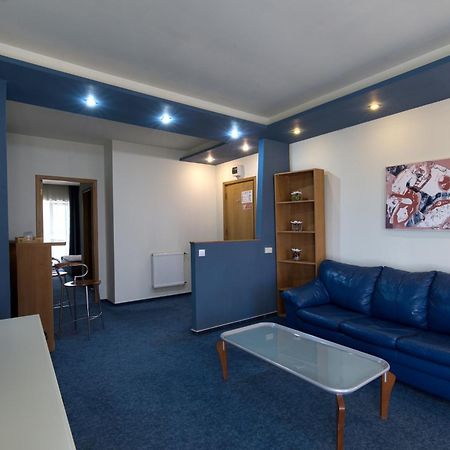 Hotel Torontal ทิมิชัวรา ภายนอก รูปภาพ