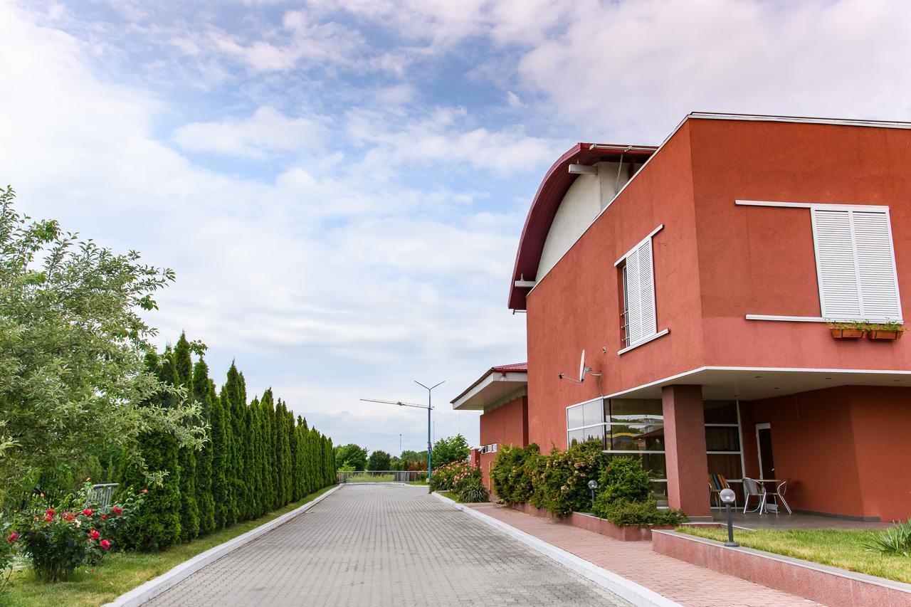 Hotel Torontal ทิมิชัวรา ภายนอก รูปภาพ