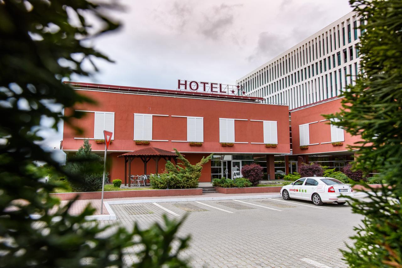 Hotel Torontal ทิมิชัวรา ภายนอก รูปภาพ