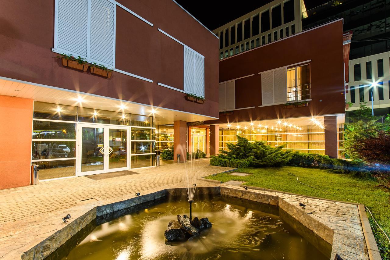 Hotel Torontal ทิมิชัวรา ภายนอก รูปภาพ